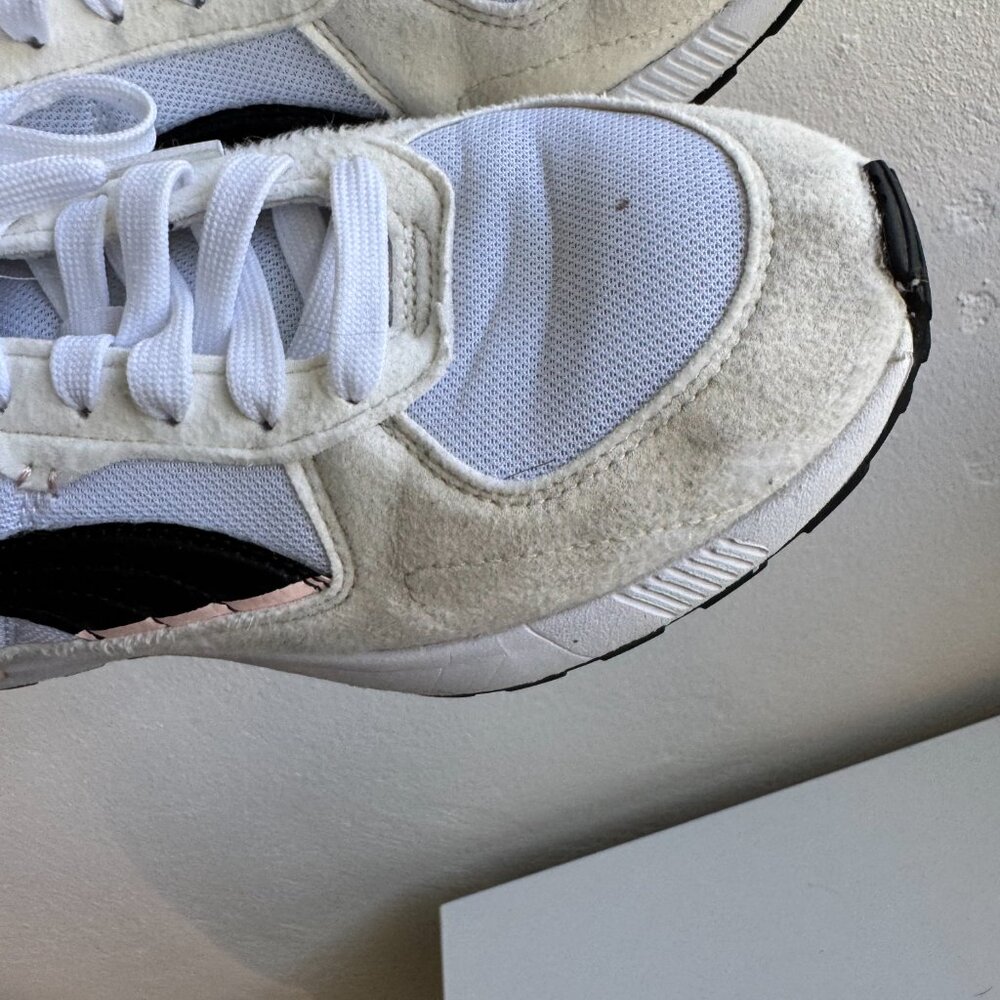 PUMA White & Black Sneakers Women’s Size 8.5 – Classic Casual Shoes - Picture 7 of 13